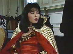 Der weiblichen Bösewicht hat Pläne für den nymphomanischen Laser.