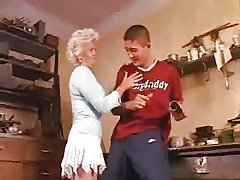 Pornofilme gratis schöne blonde oma anal ficken