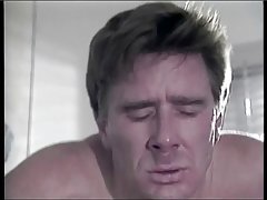 Suche kostenlose sexfilme kerl fickt in arsch seine vollbusige blonde frau im bett