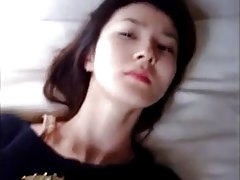 Geile gratis pornos eine asiatische mädchen gibt einen superben blowjob